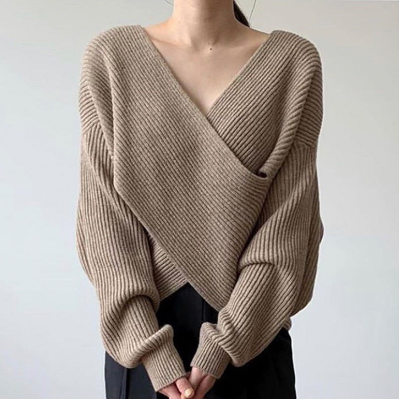 ByMoire. Elegante kruisgebreide trui