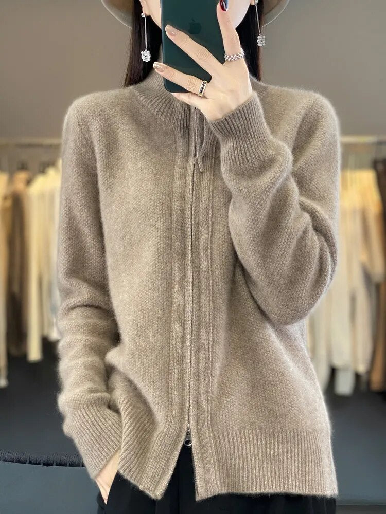 ByMoire. Cozy Zip-Up Cardigan