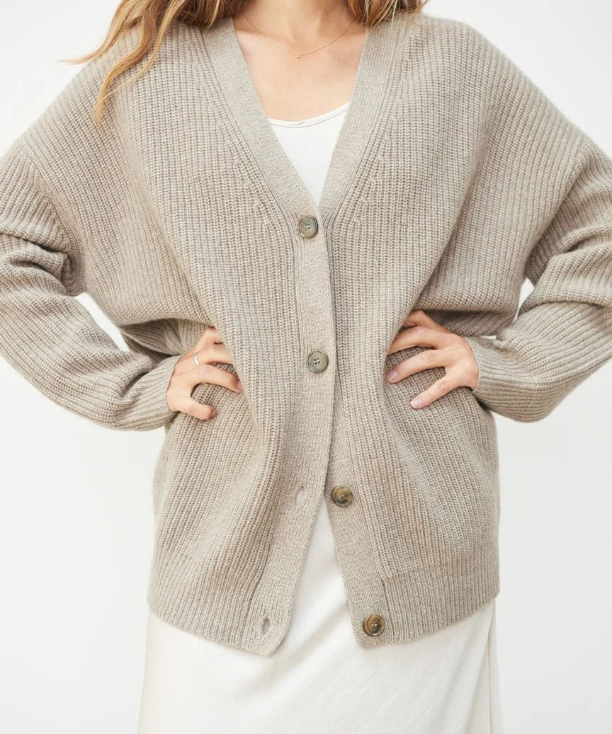 ByMoire. Elegante Knopen Cardigan