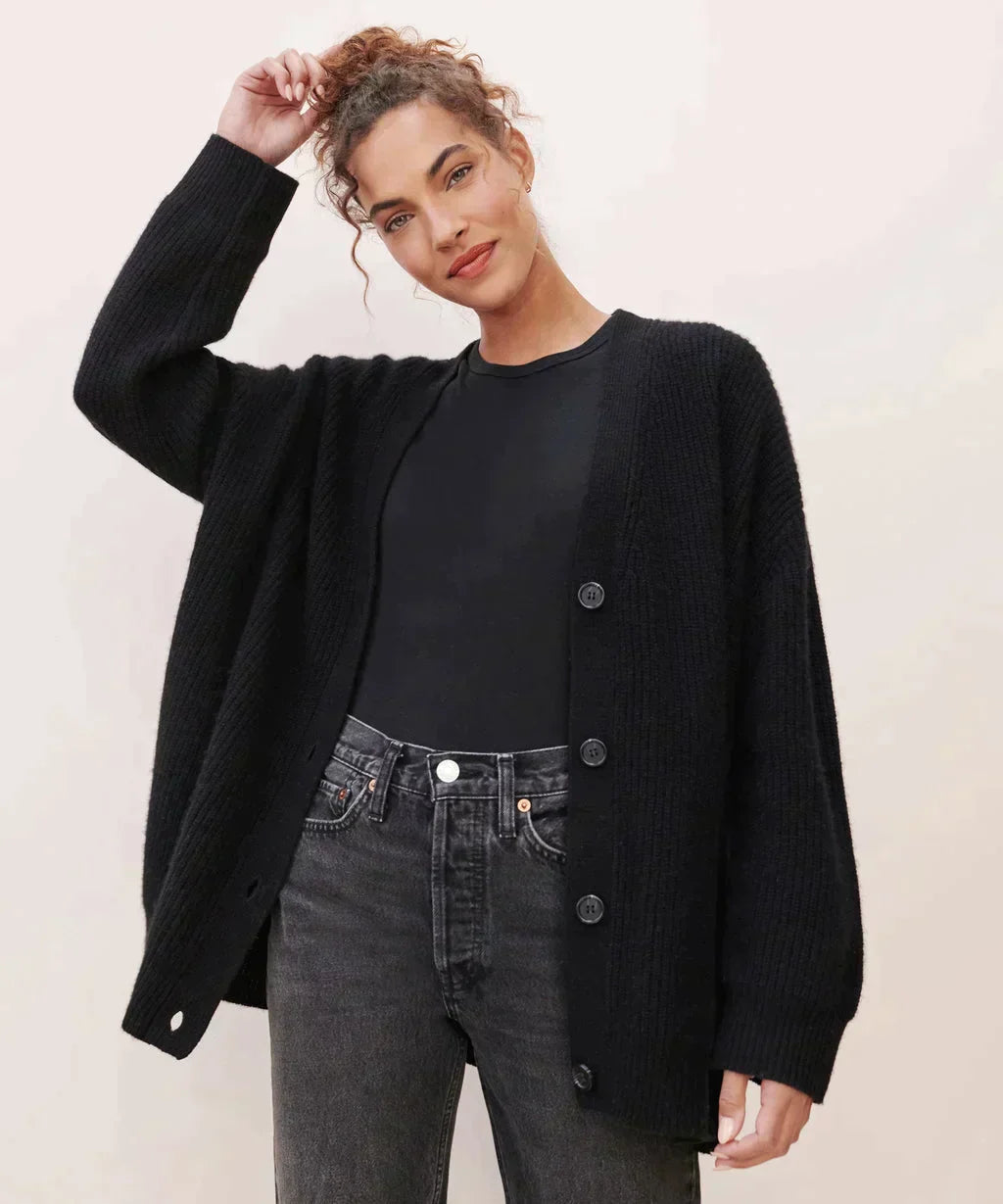 ByMoire. Elegante Knopen Cardigan