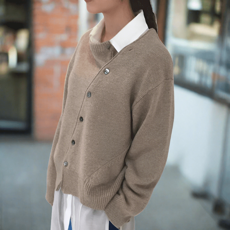 ByMoire. Cardigan Met Knoopjes