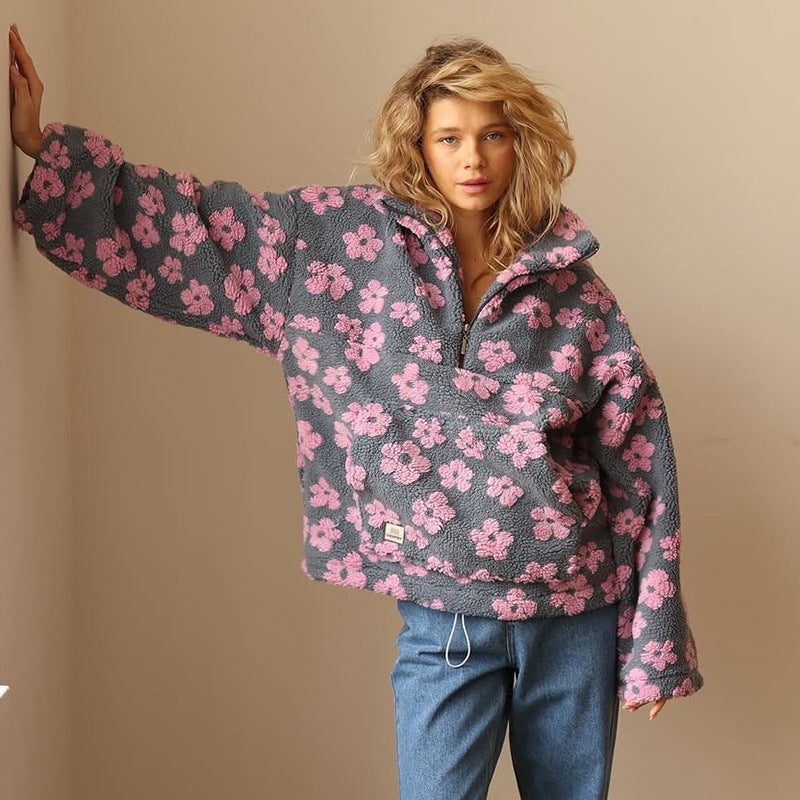 ByMoire. Trui met bloemenprint