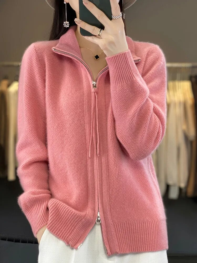 ByMoire. Cozy Zip-Up Cardigan