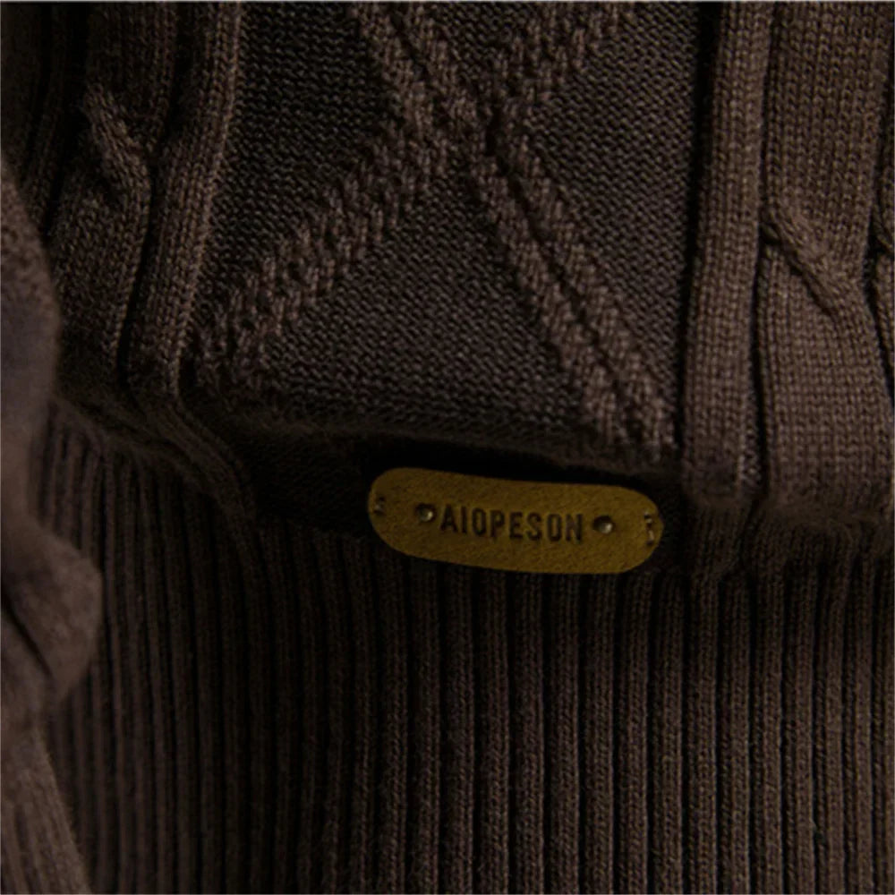 ByMoire. Cardigan Met Knopen