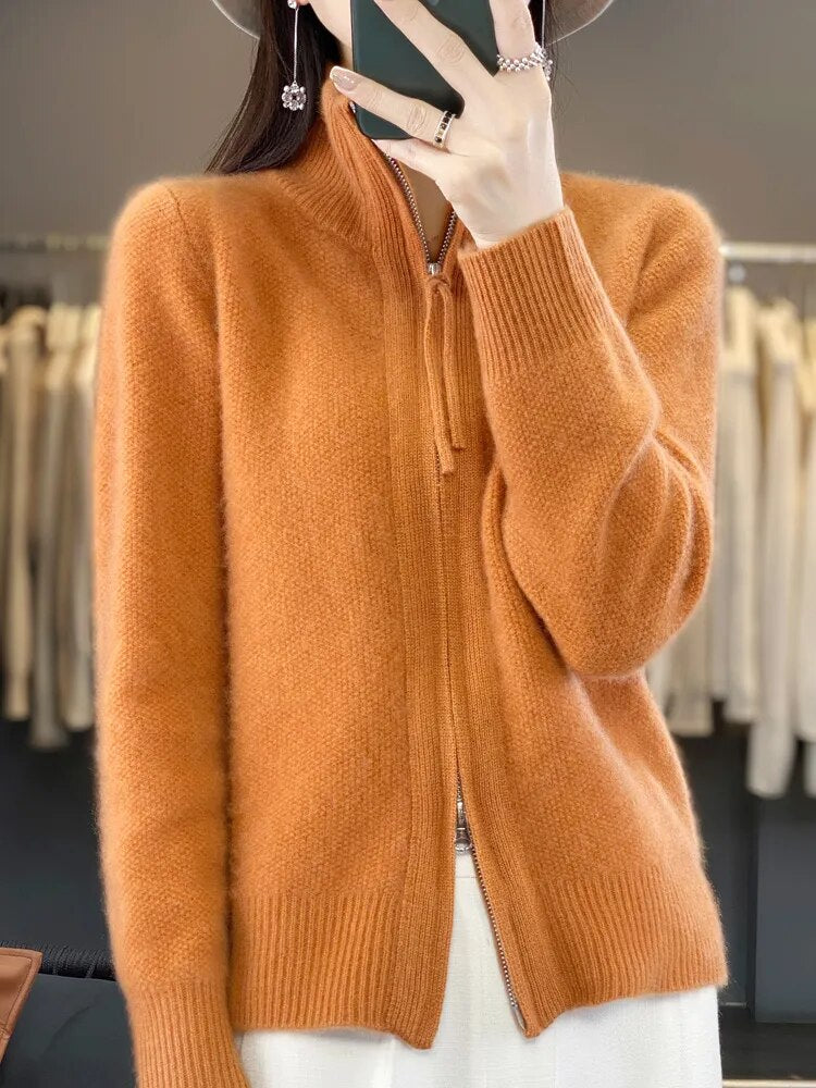 ByMoire. Cozy Zip-Up Cardigan